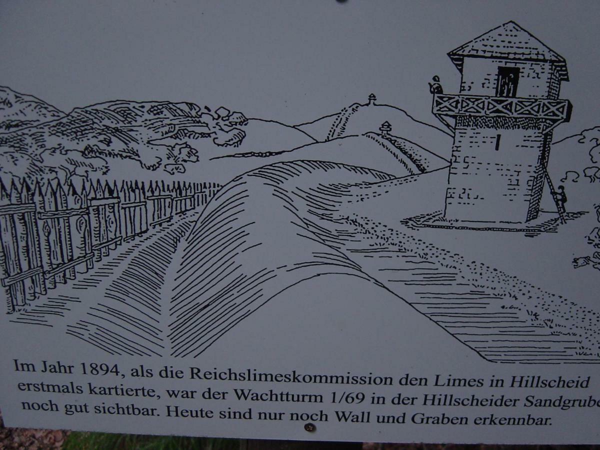 Haus Am Wald Lägenhet Hillscheid Exteriör bild